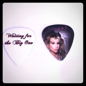 Lorraine Lewis- Femme Fatale guitar picks